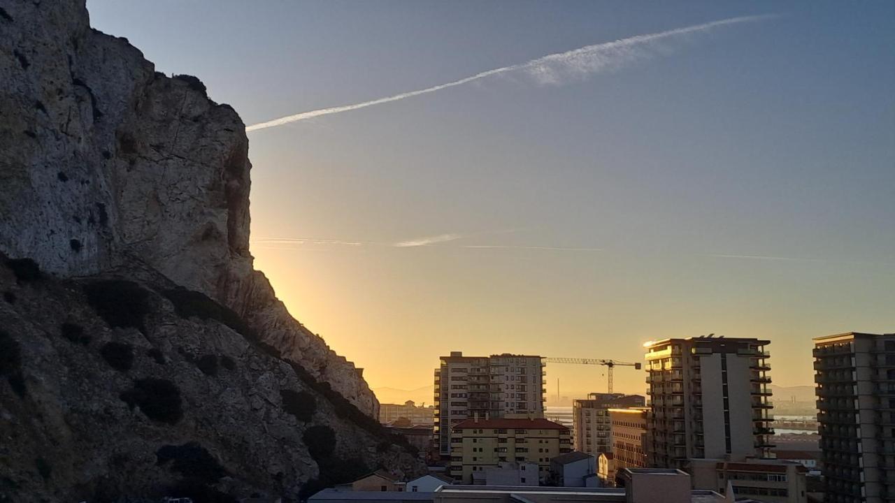 Beautiful Studio In Gibraltar - E1 Exteriör bild